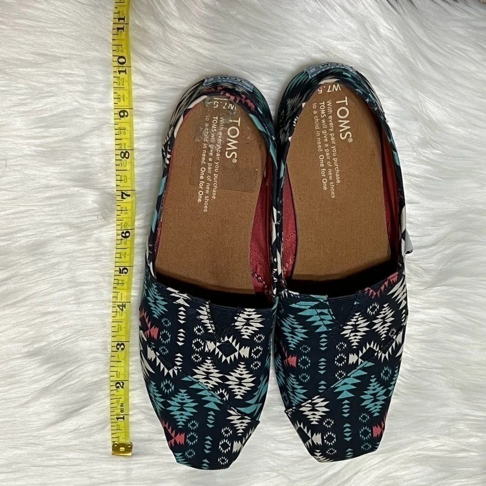 TOM’S Aztec Print Multicolor Women Shoes Sz W7.5